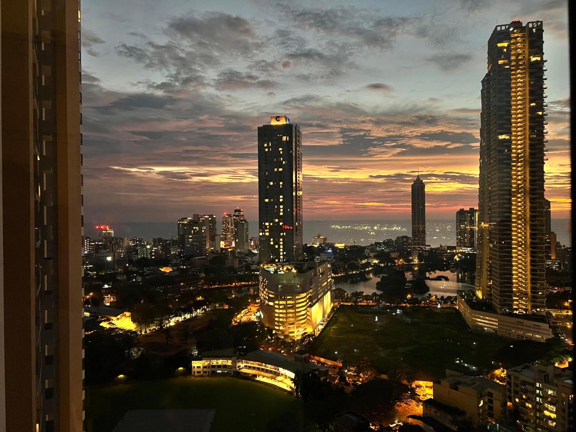 Colombo, Trizen Luxury Apartments, Sri Lanka Apartment *