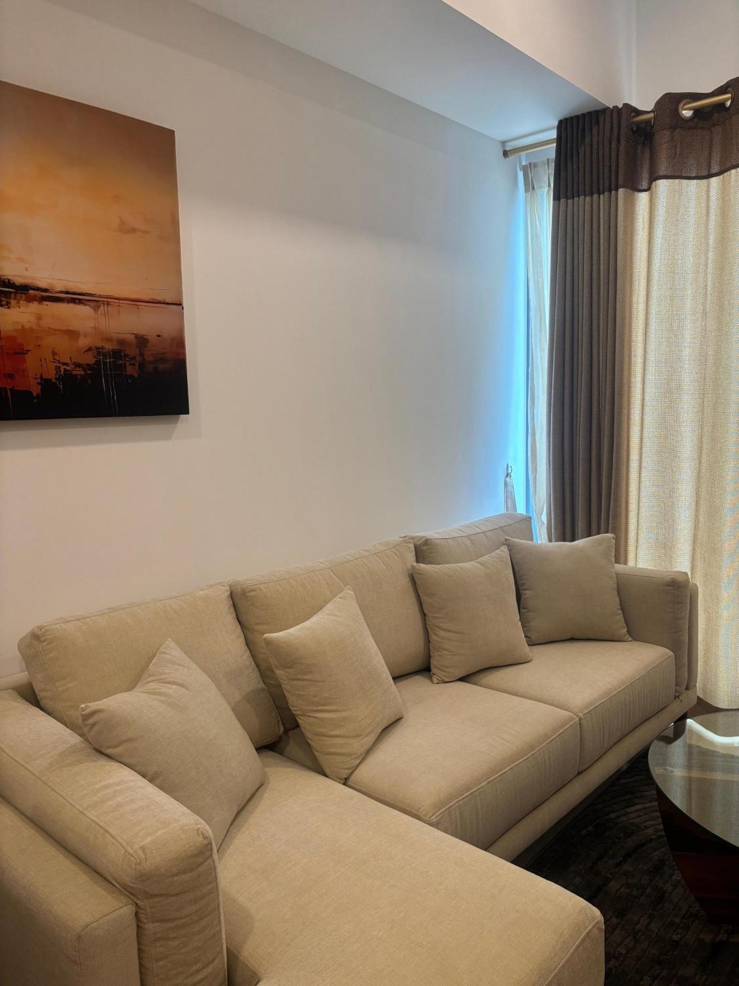 Colombo, Trizen Luxury Apartments, Sri Lanka * Colombo